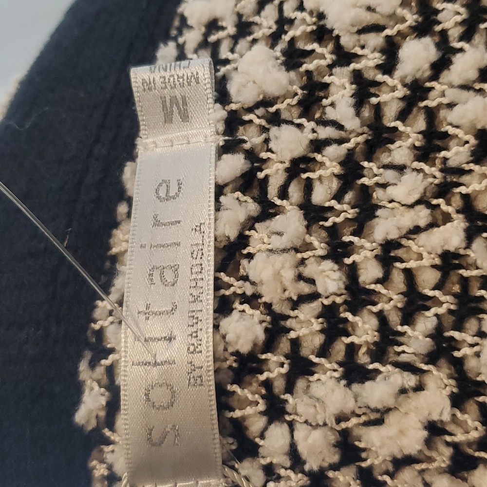 Solitaire by Ravi Khosla black and ivory long cardigan sweater in size medium - Picture 7 of 8